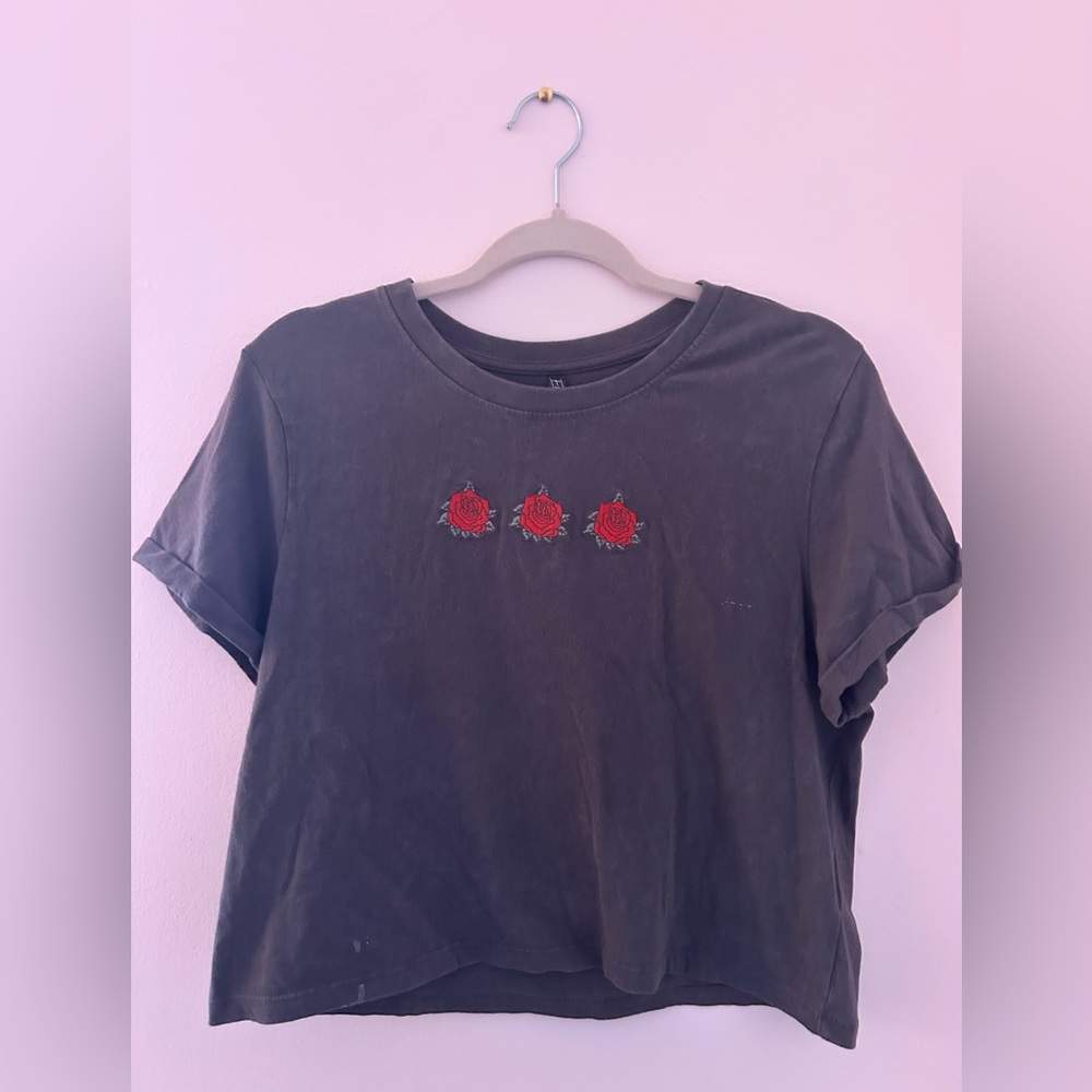 Cropped tee